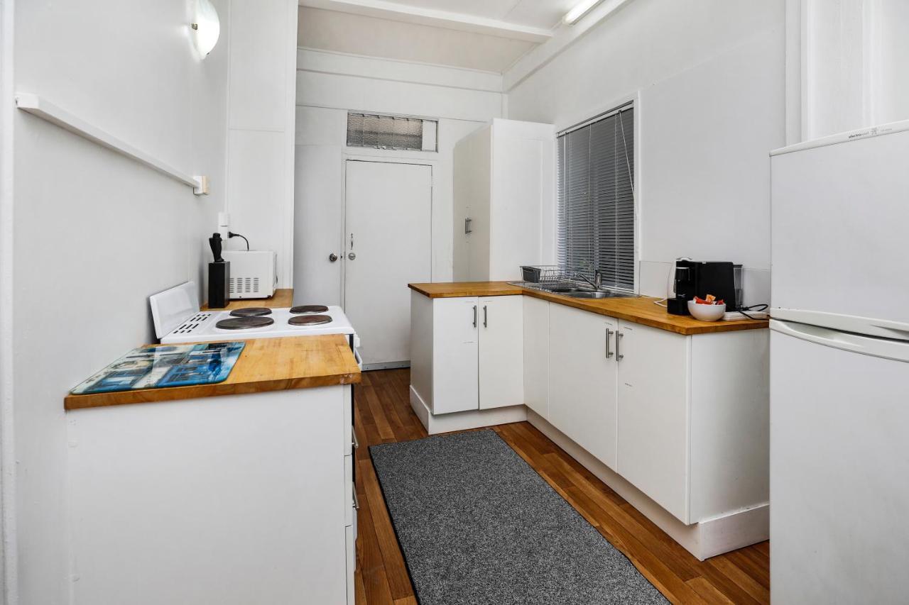 Easy Going Unit On Mckenzie Mk6 Apartment *