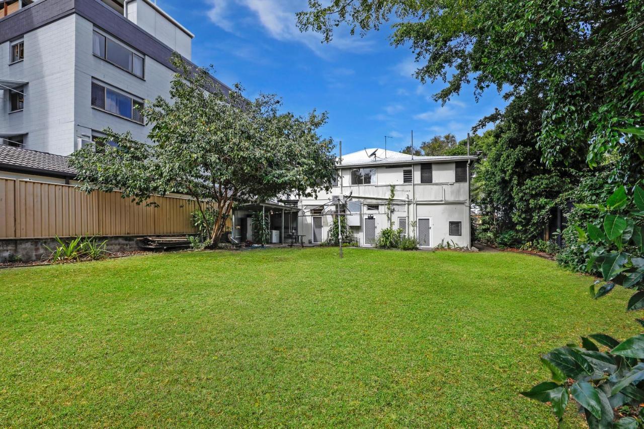 Apartment Easy Going Unit On Mckenzie Mk6 Cairns